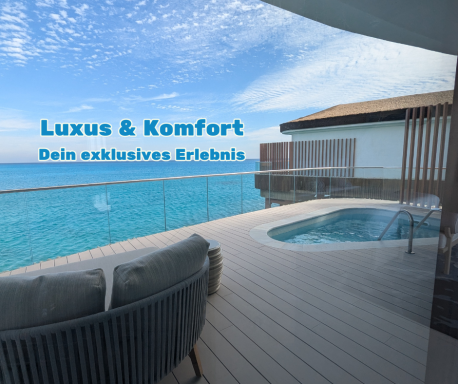 Moderne Terrasse mit Meerblick, Whirlpool und gemütlicher Sitzecke.